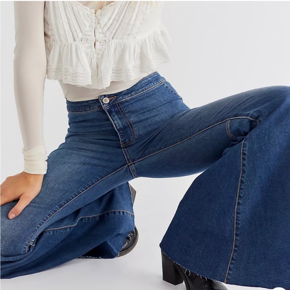 Free People We the Free Just Float on Flare Jeans Blue